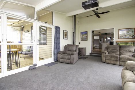 Photo of property in 2 Newcastle Street, Hokowhitu, Palmerston North, 4410
