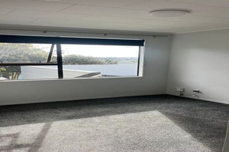 Photo of property in 41 Lavelle Road, Henderson, Auckland, 0612