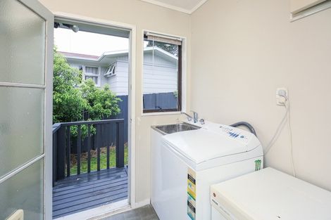 Photo of property in 18 Manor Place, Bader, Hamilton, 3206