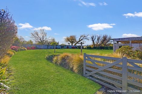 Photo of property in 7 Willowside Place, Amberley, 7410