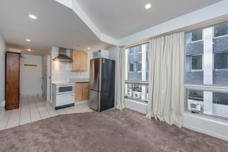 Photo of property in Terrace Heights Apartments, 2c/163 The Terrace, Wellington Central, Wellington, 6011