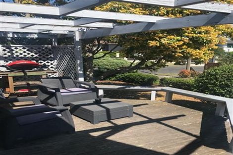 Photo of property in 21 James Cook Street, Havelock North, 4130