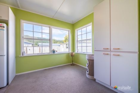 Photo of property in 280 Wellington Road, Wainuiomata, Lower Hutt, 5014