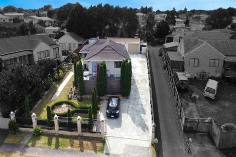 Photo of property in 20 Mcquarrie Avenue, Wattle Downs, Auckland, 2103