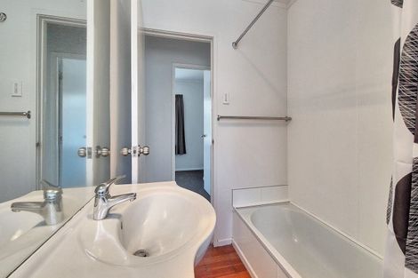 Photo of property in 16 Roosevelt Road, Western Heights, Rotorua, 3015