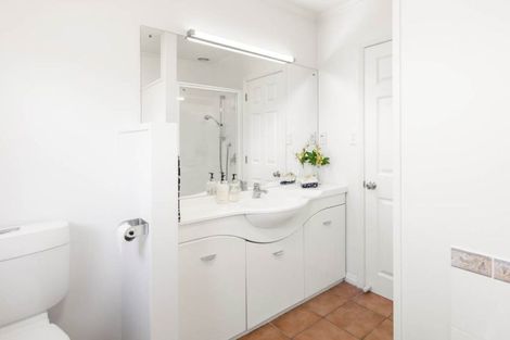 Photo of property in 10a Mackay Drive, Greenhithe, Auckland, 0632