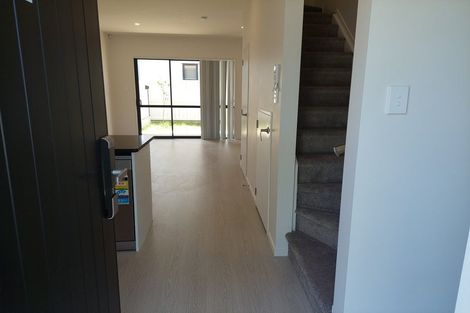 Photo of property in 2/2c Walsall Street, Avondale, Auckland, 1026