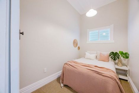 Photo of property in 20 Faraday Street, Hospital Hill, Napier, 4110