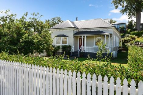 Photo of property in 8 Queen Street, Cambridge, 3434