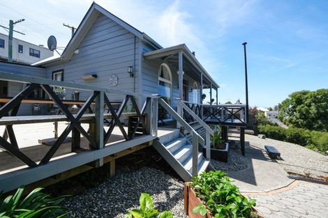 Photo of property in 11 Henderson Street, Mornington, Dunedin, 9011