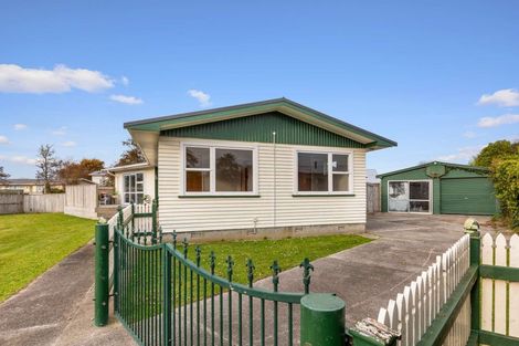 Photo of property in 6 Abraham Crescent, Milson, Palmerston North, 4414