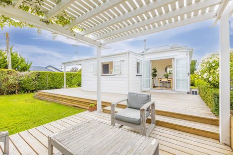 Photo of property in 59 Ferry Road, Clive, 4102