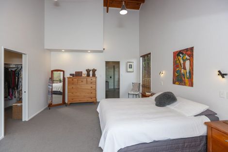 Photo of property in 20 Tiromoana Road, Raumati South, Paraparaumu, 5032