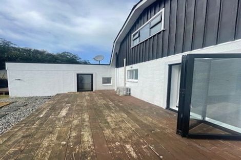 Photo of property in 5 Totara Terrace, Inglewood, 4330
