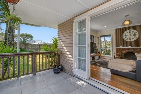 Photo of property in 1/73 Chivalry Road, Glenfield, Auckland, 0629