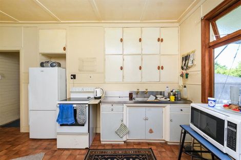 Photo of property in 56 Wightman Road, Sanson, Palmerston North, 4479