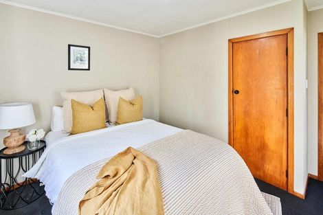 Photo of property in 52 Owhiti Street, Titahi Bay, Porirua, 5022