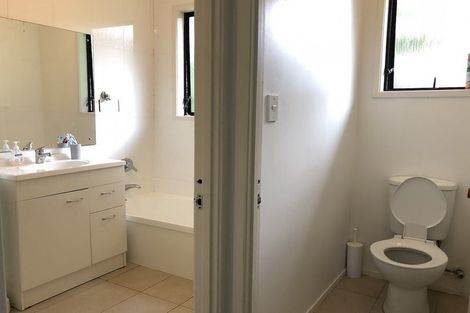 Photo of property in 107 Moore Street, Hillcrest, Auckland, 0627