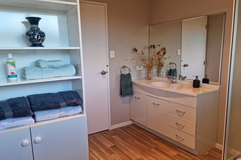 Photo of property in 142 Windermere Drive, Poike, Tauranga, 3112