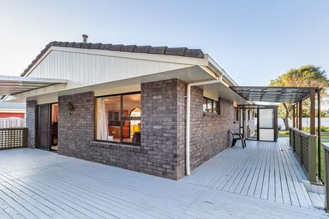 Photo of property in 70a Highbury Drive, Levin, 5510