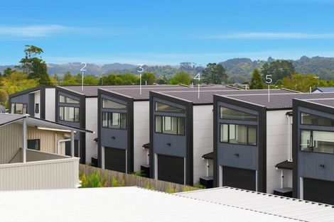 Photo of property in 2/7 Tapu Road, Huapai, Kumeu, 0810