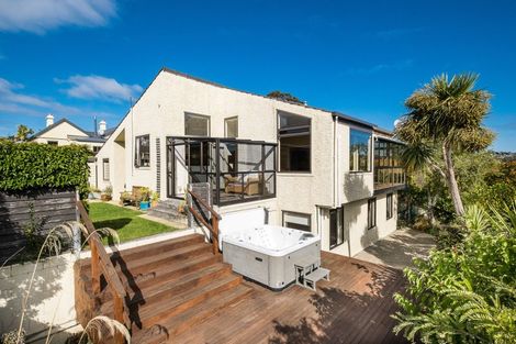 Photo of property in 24 Prestwick Street, Maori Hill, Dunedin, 9010