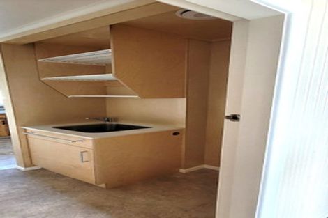 Photo of property in 8 Kitchener Terrace, Moturoa, New Plymouth, 4310