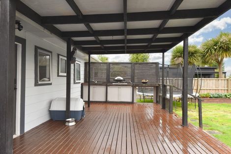 Photo of property in 10 John Road, Fairy Springs, Rotorua, 3015
