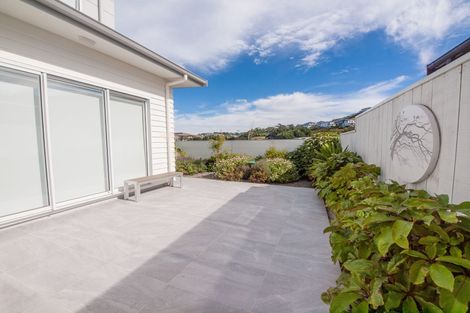 Photo of property in 5 Farnworth Terrace, Churton Park, Wellington, 6037