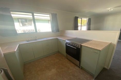 Photo of property in 33 Otanerua Road, Hatfields Beach, Orewa, 0931