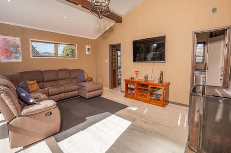 Photo of property in 14 Walnut Place, Owhata, Rotorua, 3010