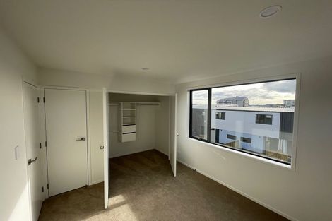 Photo of property in 16 Clay Works Lane, New Lynn, 0600