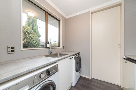 Photo of property in 24 Gorton Street, Bulls, 4818