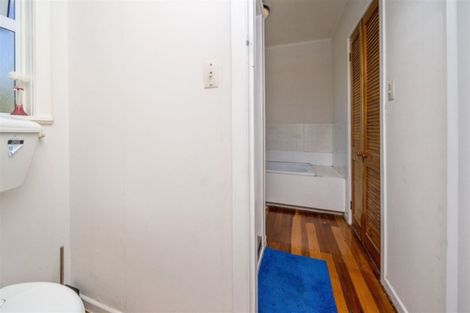 Photo of property in 9 Fyson Place, Hawera, 4610