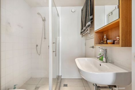 Photo of property in Monument Apartments, 2e/245 Wakefield Street, Te Aro, Wellington, 6011