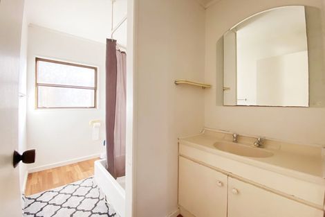 Photo of property in 4/133 Ennis Avenue, Pakuranga Heights, Auckland, 2010