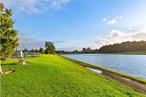 Photo of property in 1 Bluewater Place, Wattle Downs, Auckland, 2103