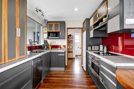 Photo of property in 24 Grey Street, Hawera, 4610