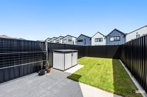 Photo of property in 33 Leo Waikari Crescent, Wallaceville, Upper Hutt, 5018