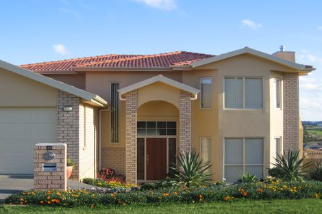 Photo of property in 42 Ballymore Drive, Pinehill, Auckland, 0632