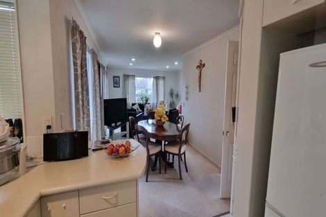 Photo of property in 192a Botany Road, Botany Downs, Auckland, 2010