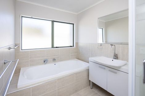 Photo of property in 14 Halcione Close, Flagstaff, Hamilton, 3210