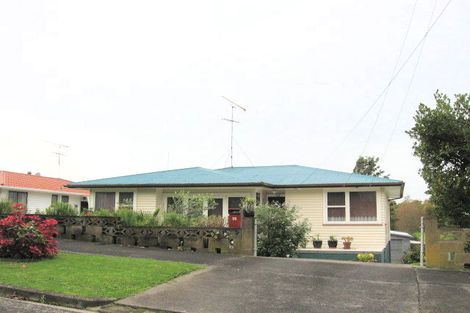 Photo of property in 21 Whittle Place, New Windsor, Auckland, 0600