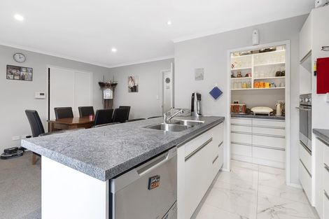 Photo of property in 18 Kilbryde Crescent, Pokeno, 2402