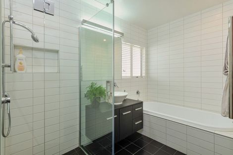 Photo of property in 1/14a Bay Road, Saint Heliers, Auckland, 1071