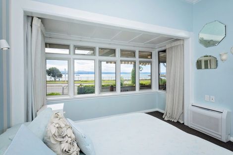 Photo of property in 5 Breakwater Road, Bluff Hill, Napier, 4110