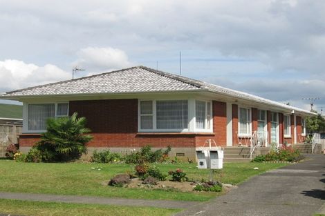 Photo of property in 2/81 Cardiff Road, Pakuranga, Auckland, 2010