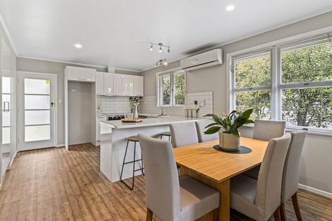 Photo of property in 8 Panair Crescent, Hillcrest, Hamilton, 3216