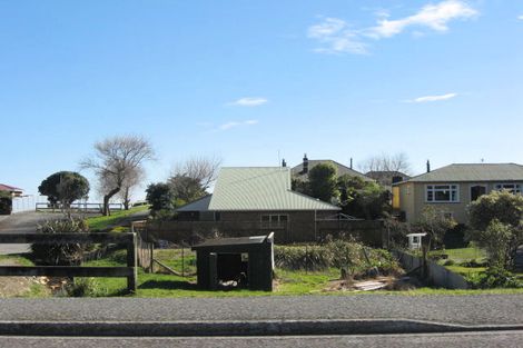 Photo of property in 108 Tasman Street, Karoro, Greymouth, 7805