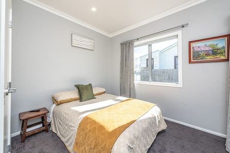 Photo of property in 3 Kamahi Street, Castlecliff, Whanganui, 4501